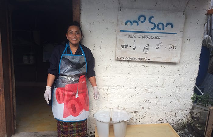 Service-Staff-at-Collection-Point